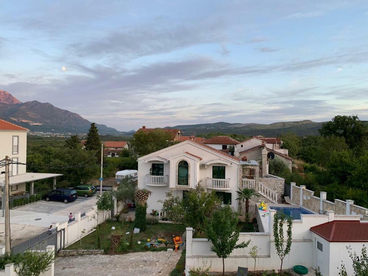 Apartmani Gaga Tivat Ngoại thất bức ảnh