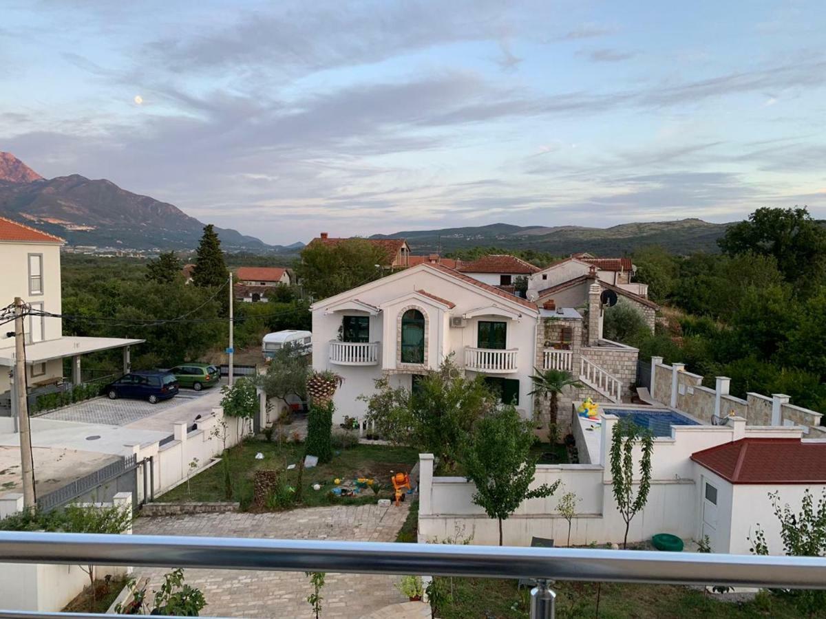 Apartmani Gaga Tivat Ngoại thất bức ảnh